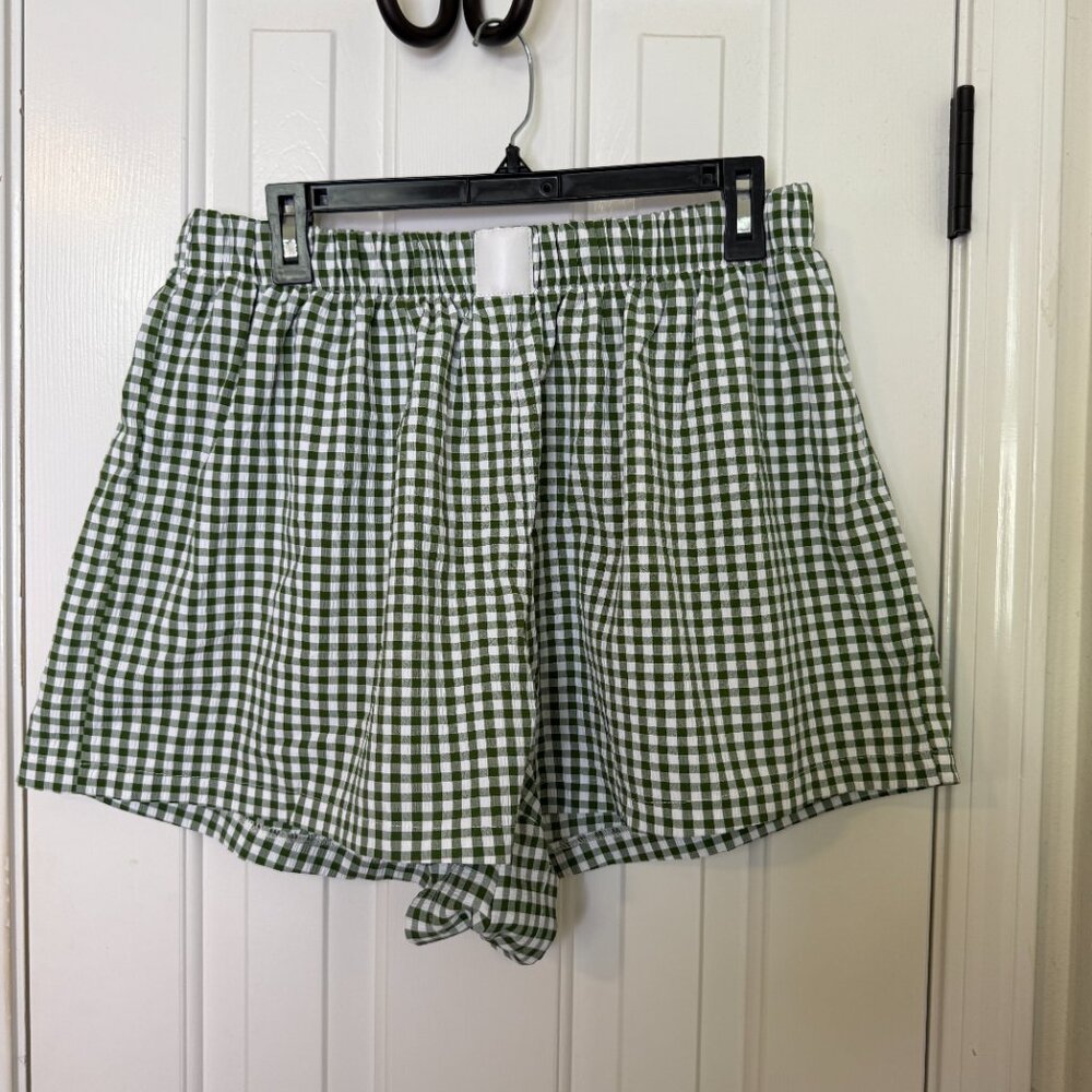 Green gingham boxer shorts